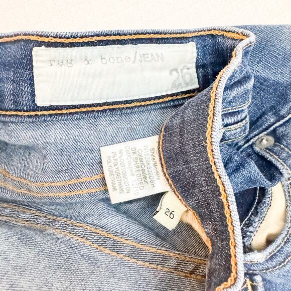 Rag & Bone Capri Denim Jeans Ripped Med/Dark Wash Size 26 - Picture 6 of 9